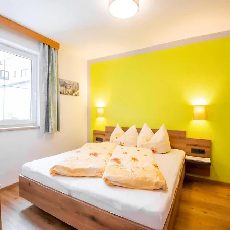 A Luxuriously Furnished, Spacious Holiday Near The Ski Lift * Kappl (Landeck)