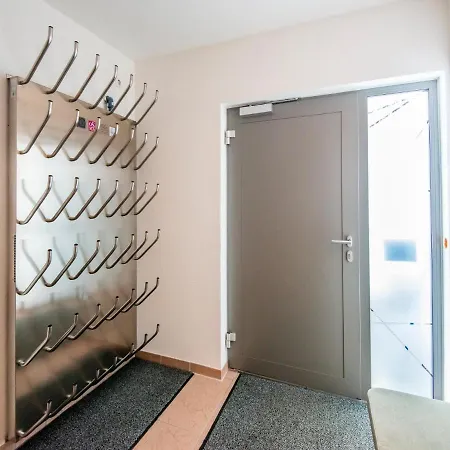 Apartment A Luxuriously Furnished, Spacious Holiday Near The Ski Lift